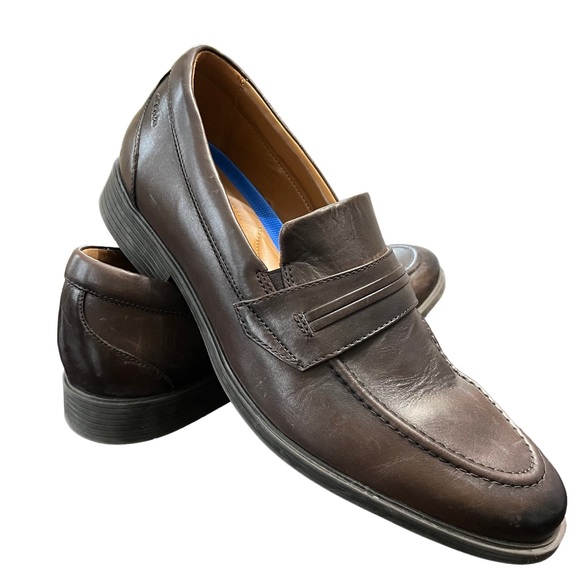 Clarks Other - Clark’s Extreme Comfort Collection Brown Leather Loafers Shoes size 10.5